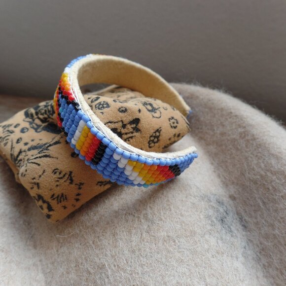 Native American Lakota Sioux  Handmade Bead CUFF Bracelet - Picture 5 of 5